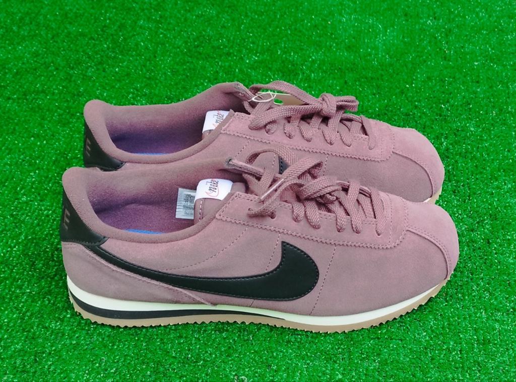 Nike Cortez Unisex Sneaker Maat 42,5, Kleding | Dames, Schoenen, Bruin, Nike, Nieuw, Ophalen of Verzenden