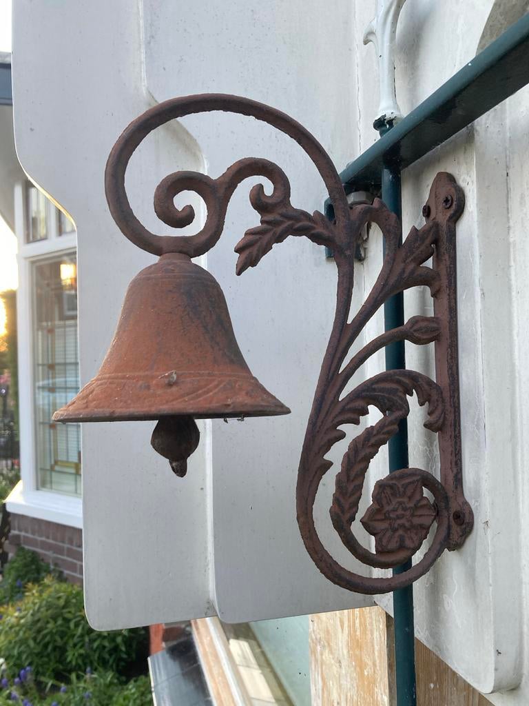 Gietijzer deurbel met sierlijke beugel, interieur/exterieur, Ophalen of Verzenden, Gebruikt, Draadloos