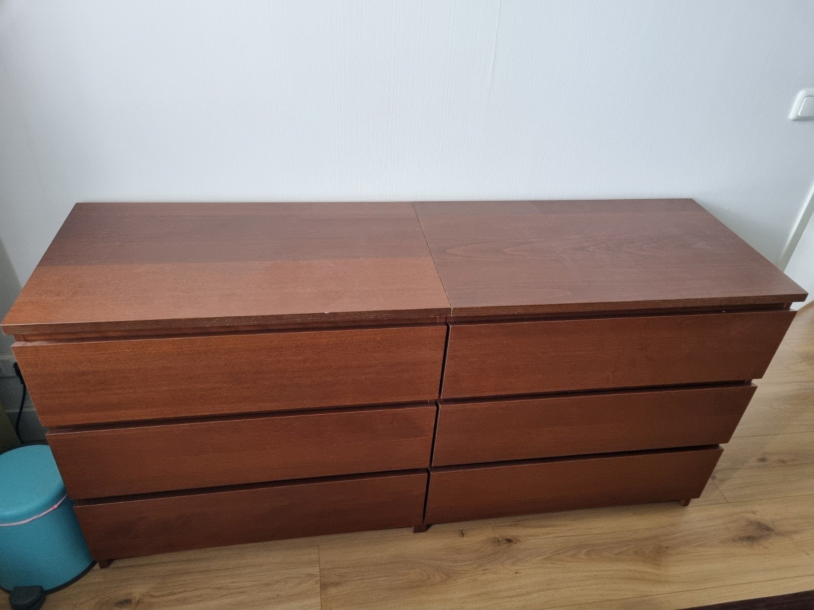 2 Commodes  met 6 laden - Bruin. Prijs is per stuk, Ophalen, Gebruikt, 5 laden of meer, 150 tot 200 cm