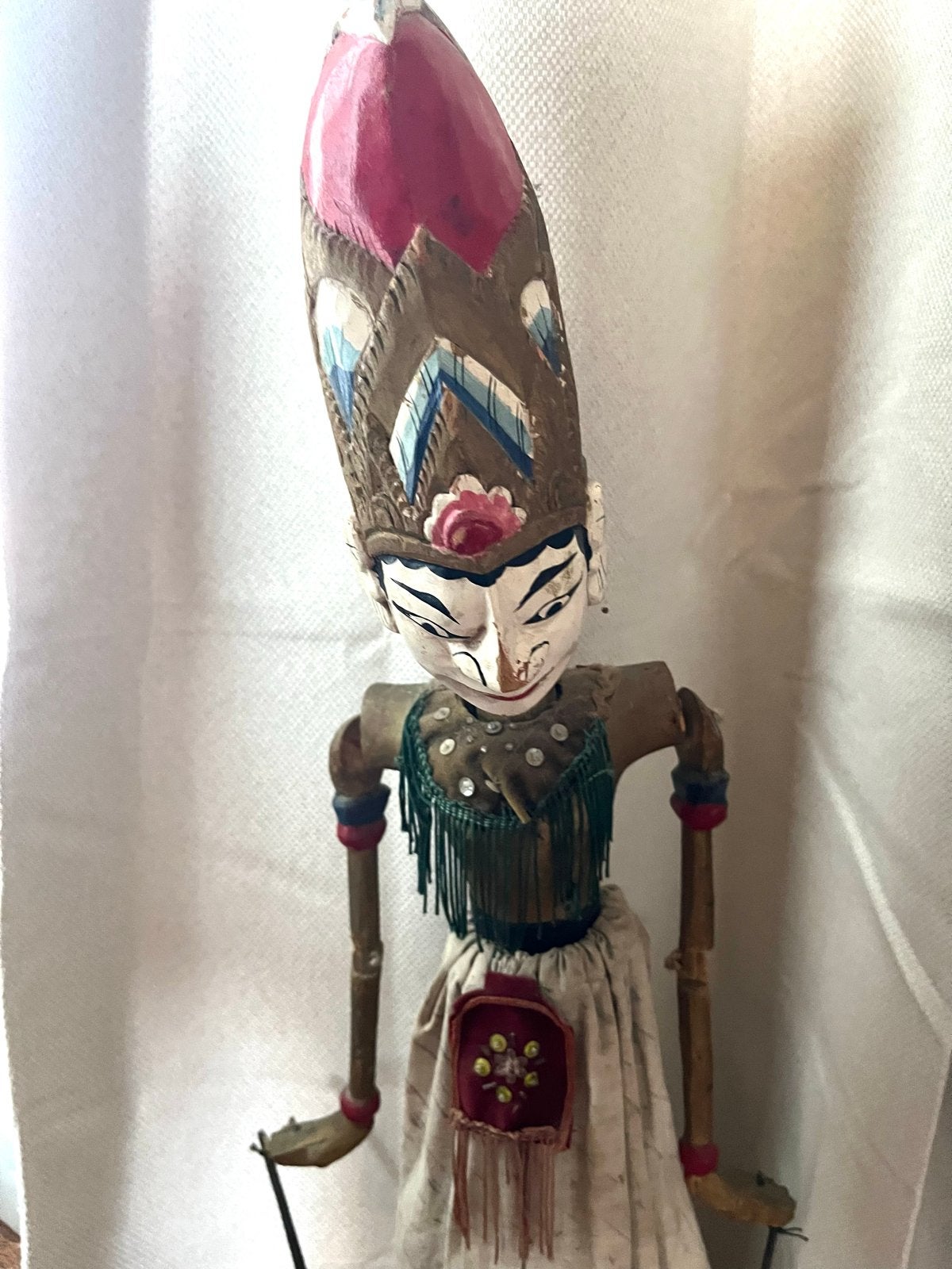 Antieke Wayang Golek pop uit Indonesië, handgesneden, Antiek en Kunst, Hout, Handgemaakt, Ophalen of Verzenden, Indonesië