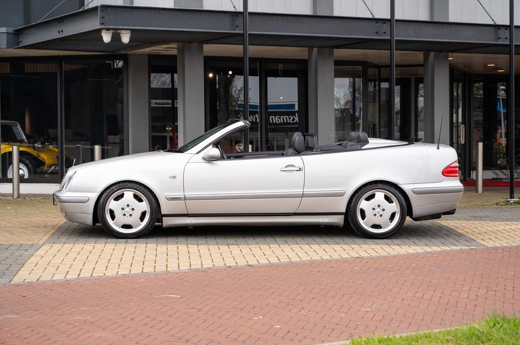 Mercedes-Benz CLK-Klasse CLK 320 Cabriolet Elegance, Automaat, Zwart, Cabriolet, Bedrijf