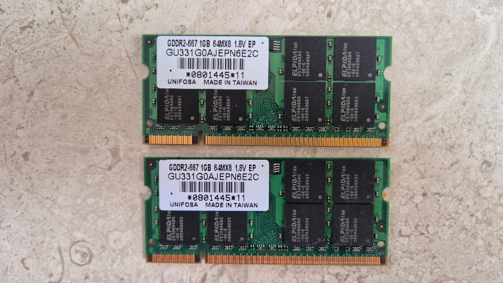 2x 1 GB DDR2 geheugen, Ophalen, Zo goed als nieuw, DDR2, Laptop