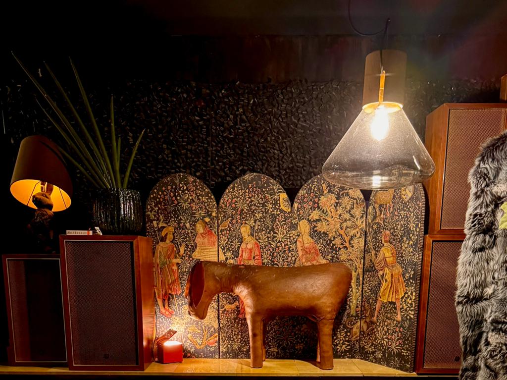 BROKIS  Muffin Medium design hanglamp geblazen glas eiken, |, Ophalen of Verzenden, Zo goed als nieuw, Flos Oluce Minotti, Ligne Roset Vitra Metalarte Moooi Italia
