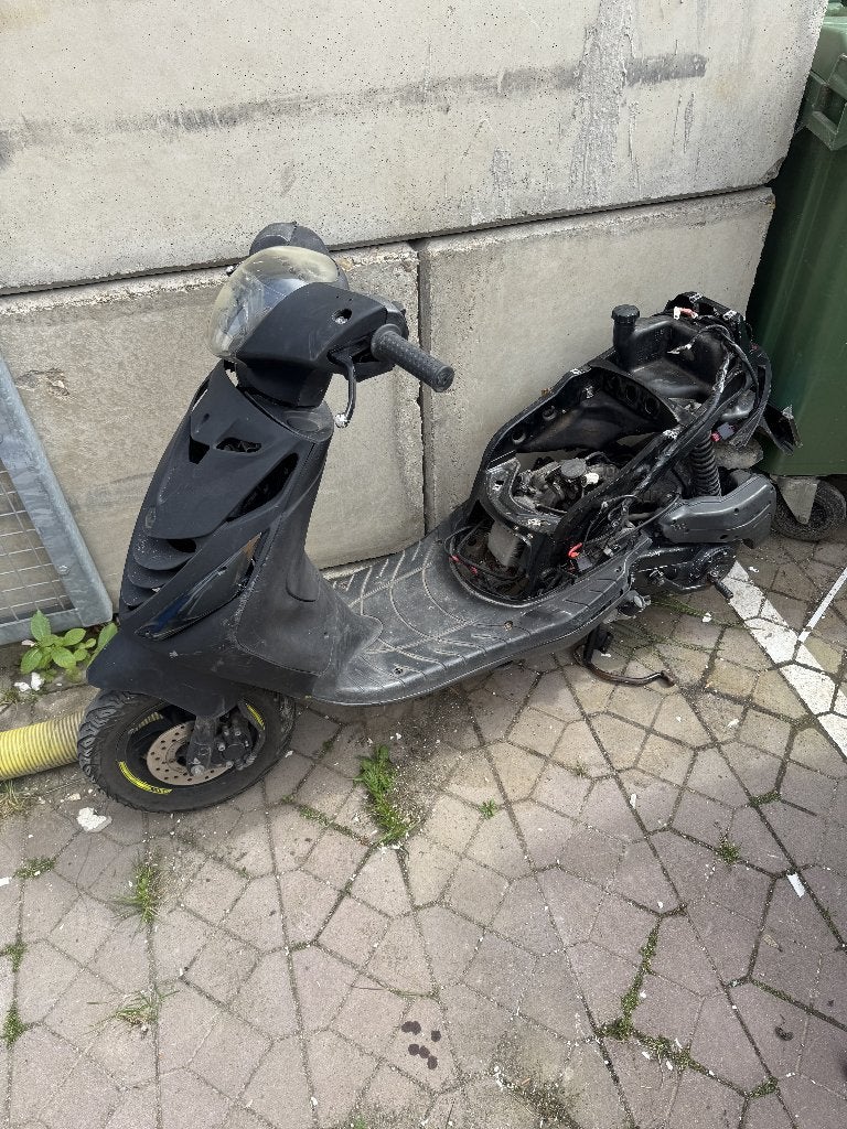 Zadel, voorkap, stuur en koplamp set voor scooter, Fietsen en Brommers, Scooters | Piaggio, Ophalen, Gebruikt, Zip, Onbekend