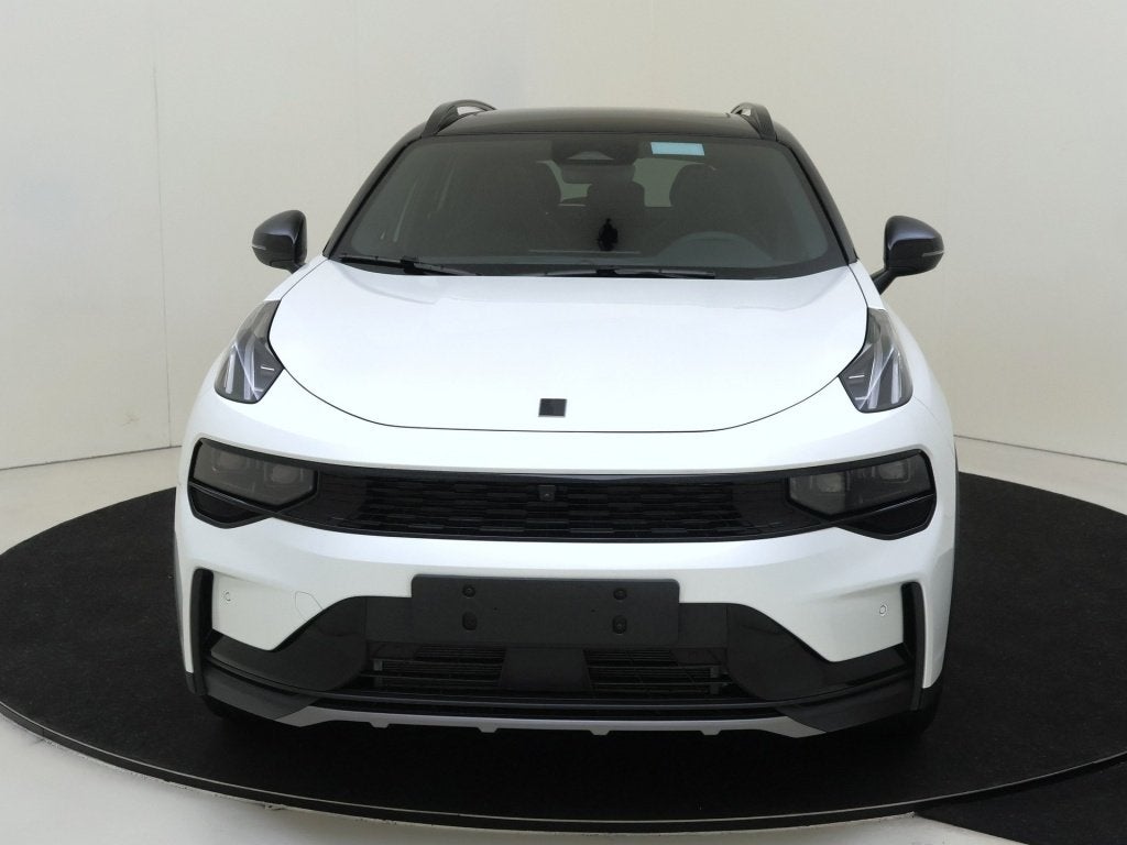 Lynk & Co 01 | MORE | Panoramadak | 360 camera |, Auto's, Automaat, 1800 kg, Zwart, 4 cilinders