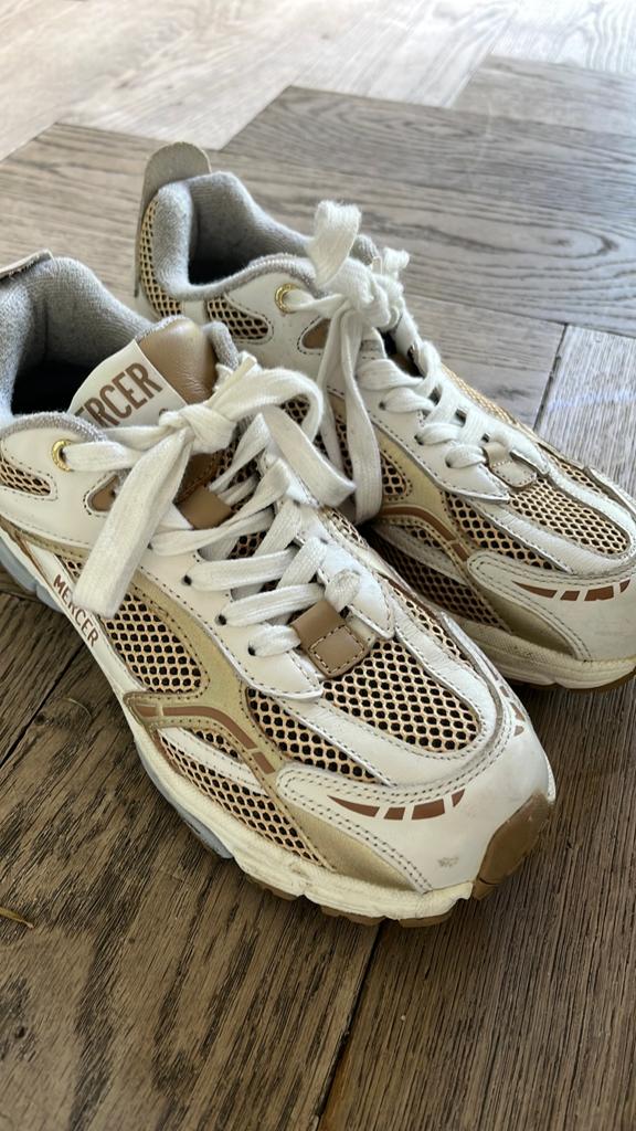 Mercer Re-Run Sneakers - Maat 41, Kleding | Dames, Schoenen, Ophalen of Verzenden, Gedragen, Wit, Sneakers of Gympen