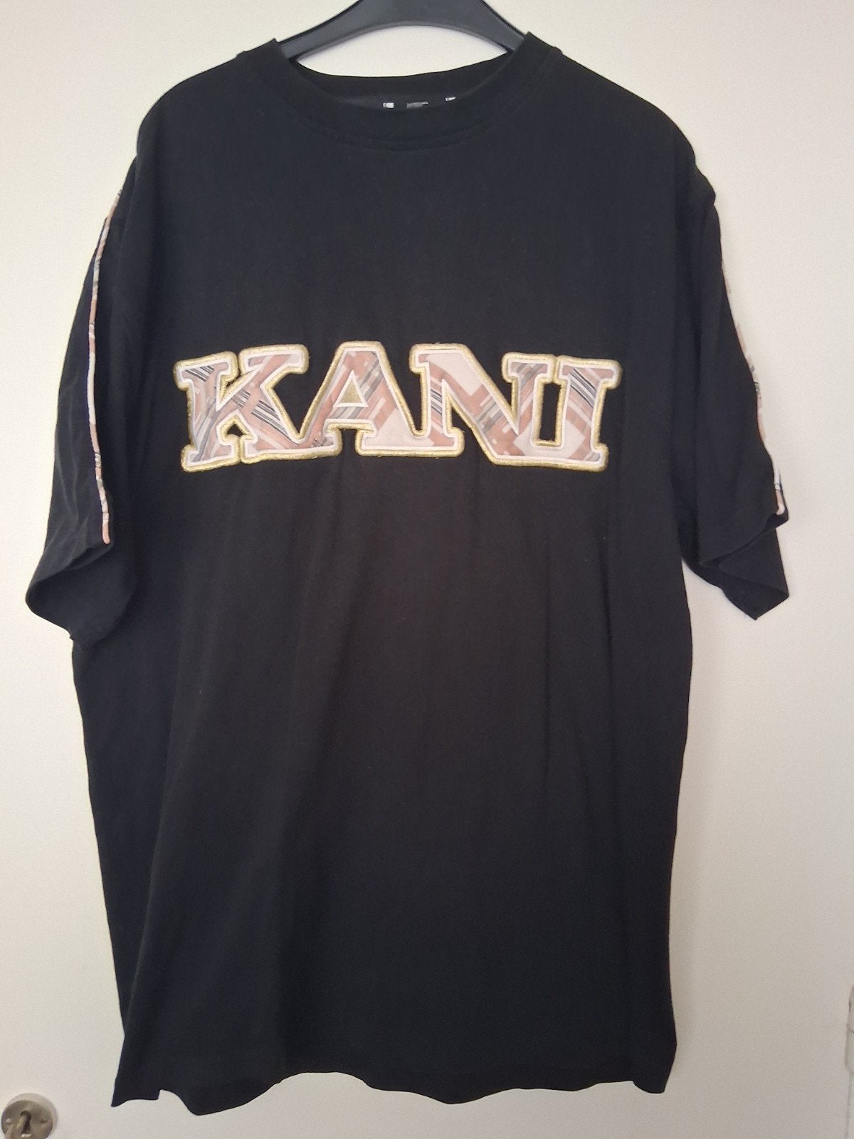 KARL KANI SHIRT MAAT L, Maat 52/54 (L), Zwart, Ophalen of Verzenden, Zo goed als nieuw