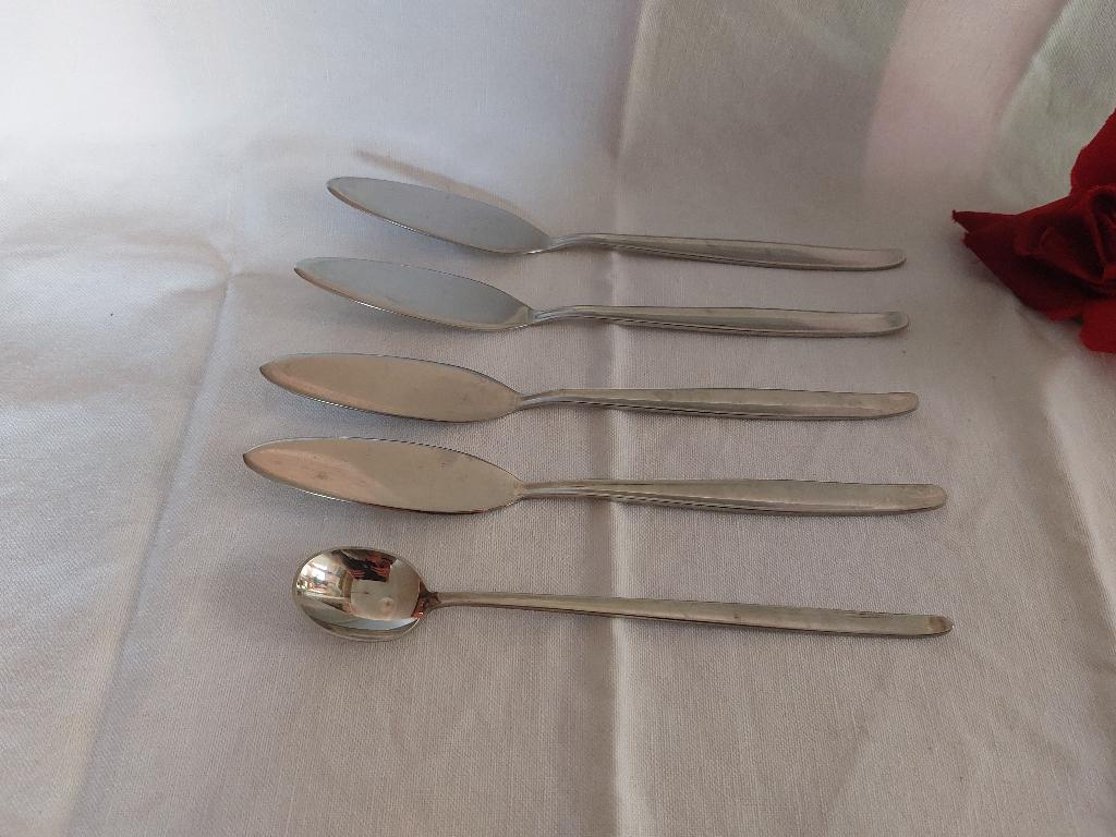 Keltum Jeunesse  | 4 vismessen 2 sorbetlepels | RVS, Antiek en Kunst, Antiek | Bestek, Verzenden