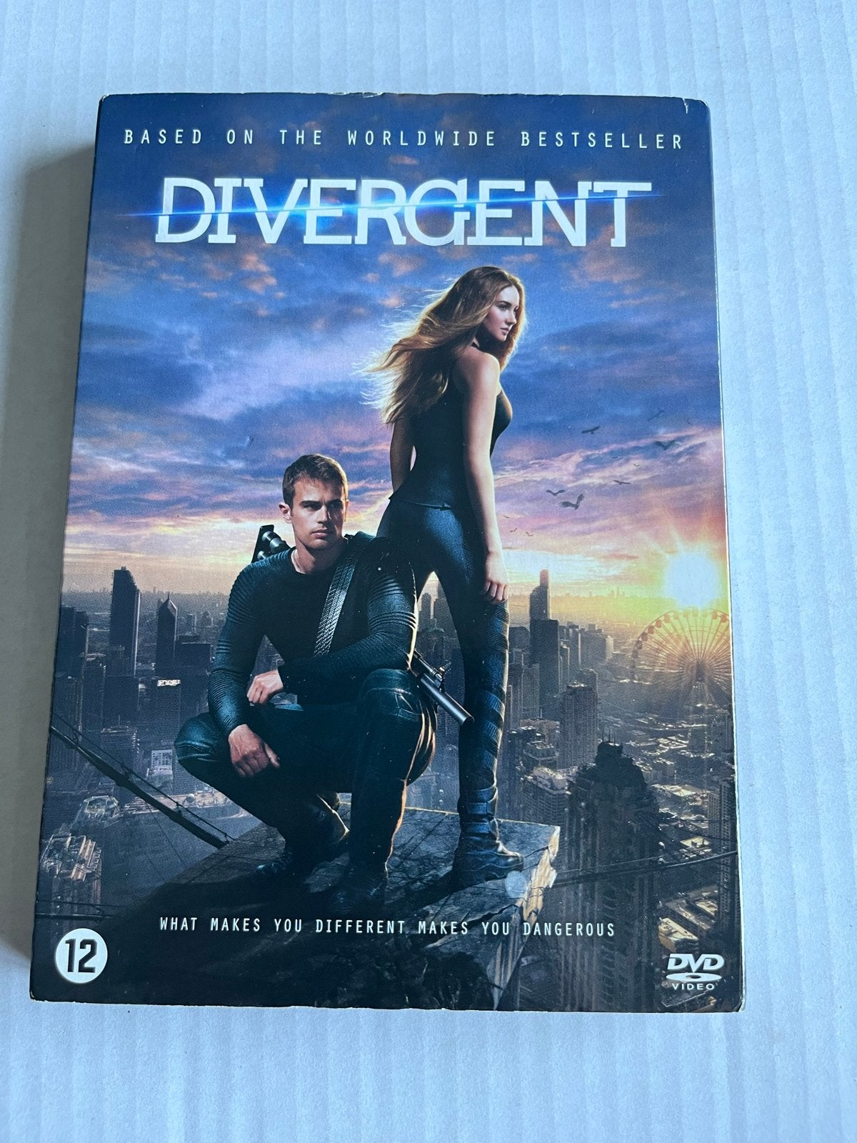 Divergent DVD, Nederlands, Actie, Ophalen of Verzenden, Vanaf 12 jaar