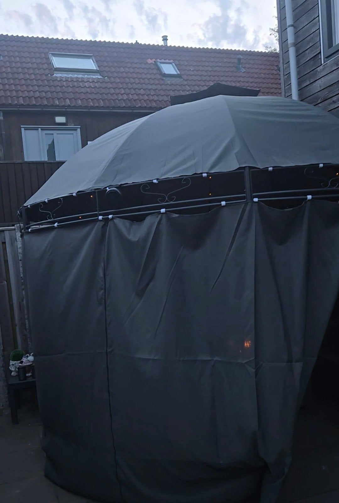 Ronde tuin set , met ronde paviljoen met verlichting!, Ophalen, Minder dan 4 meter, Zo goed als nieuw, Paviljoen