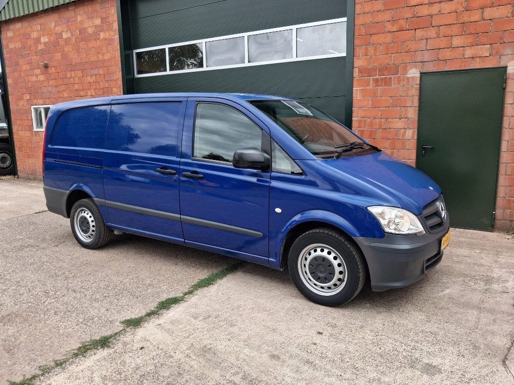 Mercedes-Benz Vito 114 2012, Auto's, Bestelauto's, Automaat, Euro 5, 4 cilinders, 2000 kg