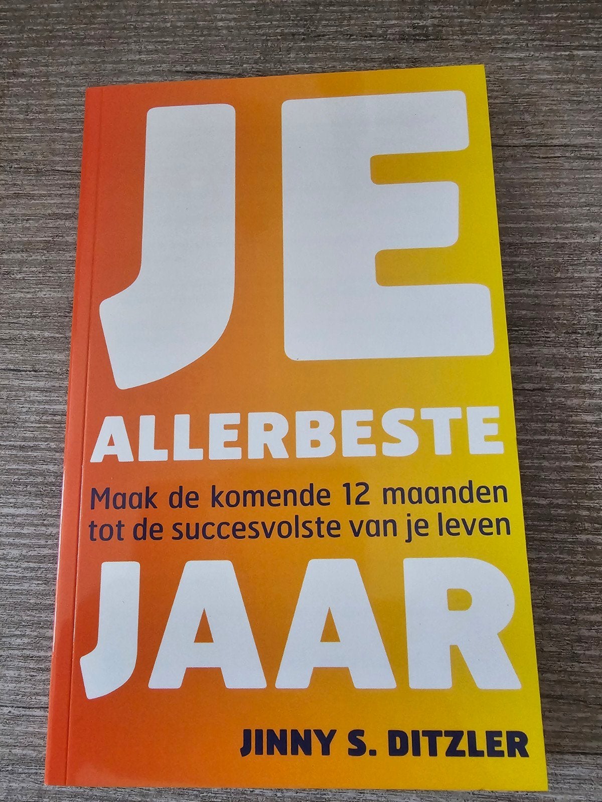 Je Allerbest Jaar - Jinny S. Ditzler, Ophalen of Verzenden, Gelezen