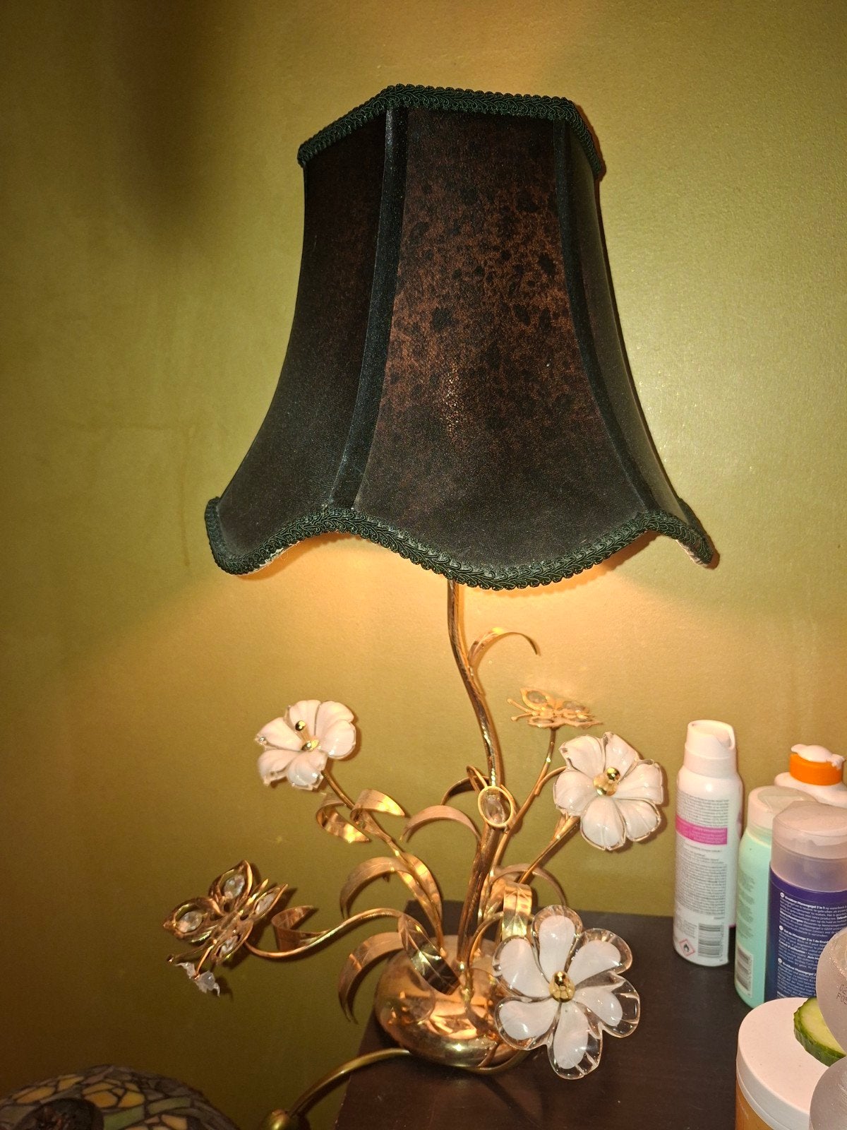 Vintage tafellamp met bloemen en vlinders, Ophalen of Verzenden