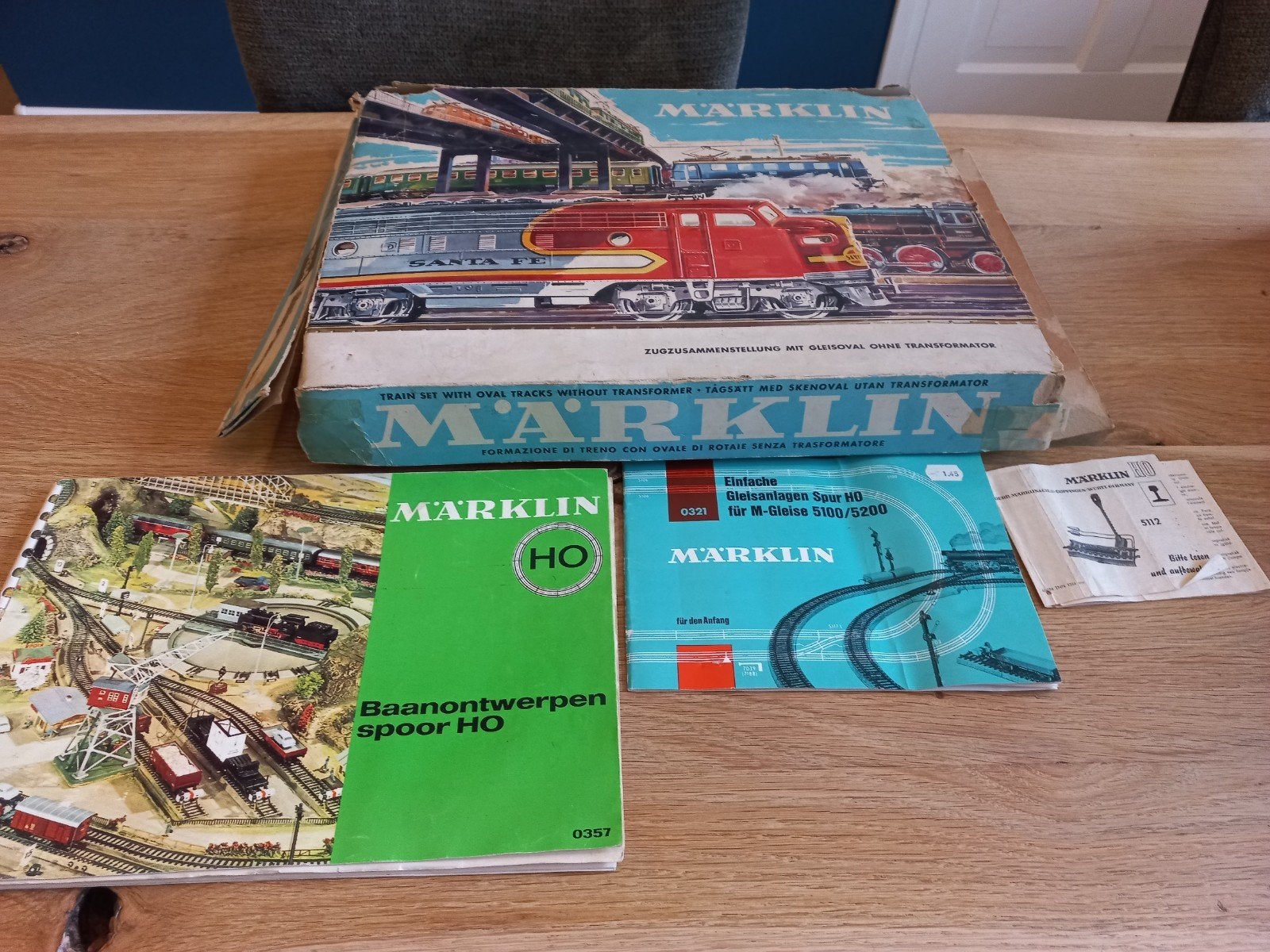 Marklin doos 3134 santé fe en folders, Hobby en Vrije tijd, Ophalen of Verzenden, Gelijkstroom of Wisselstroom, Boek, Tijdschrift of Catalogus