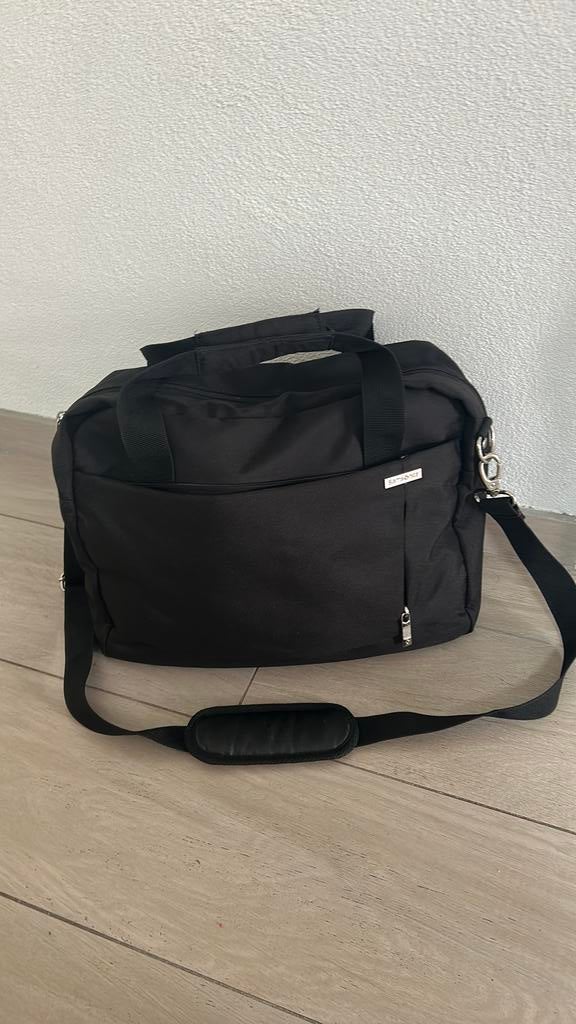 Samsonite laptoptas/schoudertas - Zwart, Computers en Software, Laptoptassen, Zo goed als nieuw, 17 inch of meer, Ophalen of Verzenden