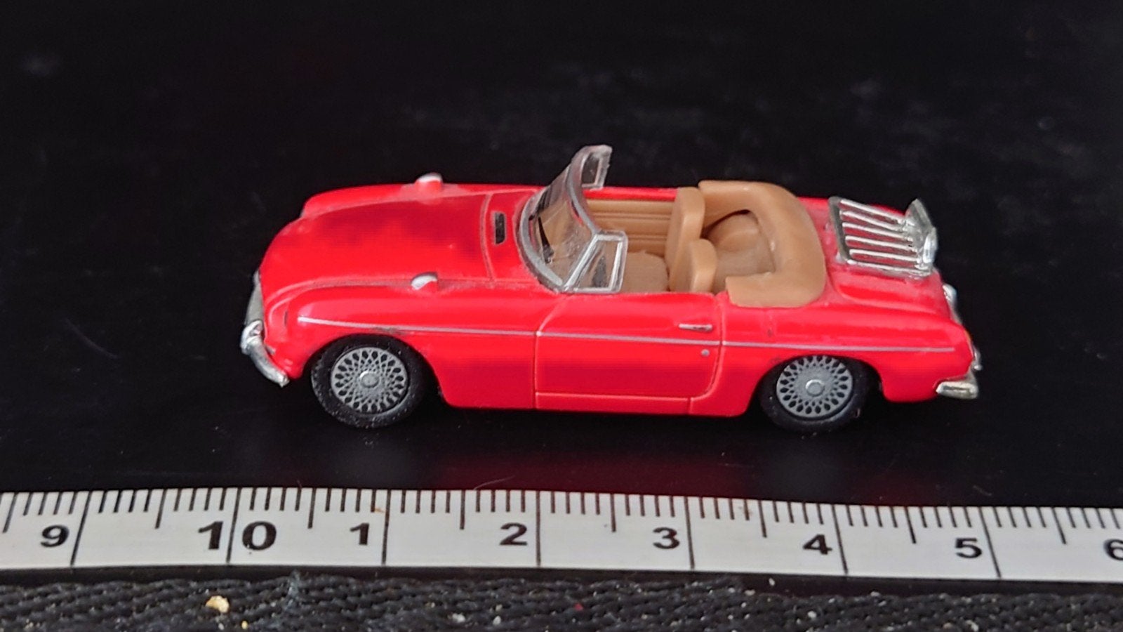 Schuco 1:72 MGB Cabriolet - Rood Diecast Modelauto, Ophalen of Verzenden, Zo goed als nieuw, Auto, Schuco