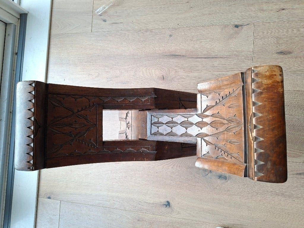 Handgesneden houten kruk, Ophalen of Verzenden