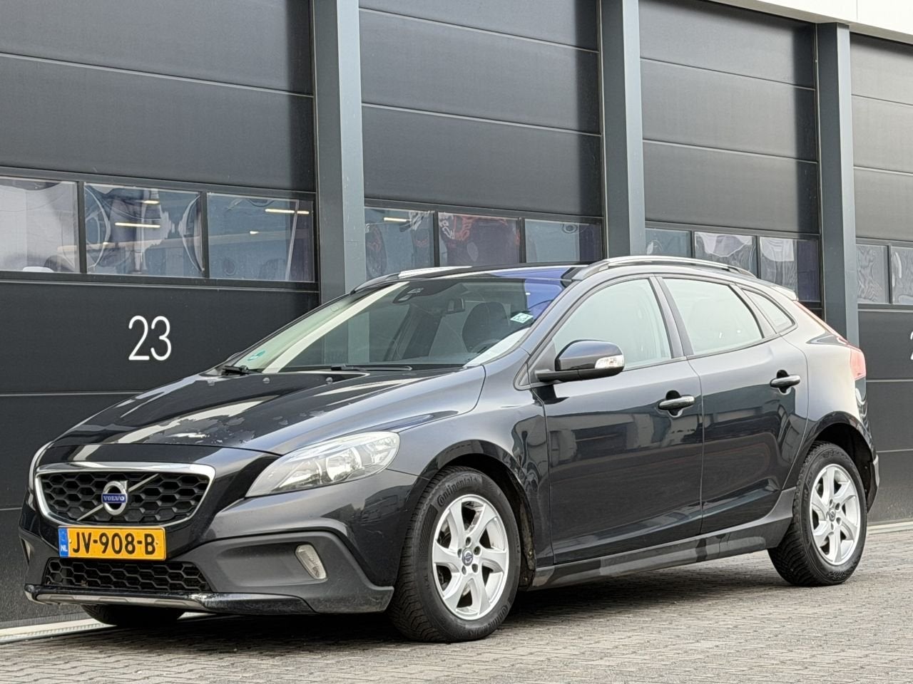 Volvo V40 Cross Country 1.6 D2 AUTOMAAT EURO-6 (bj 2015), Multifunctioneel stuurwiel, Euro 6, 4 cilinders, 700 kg