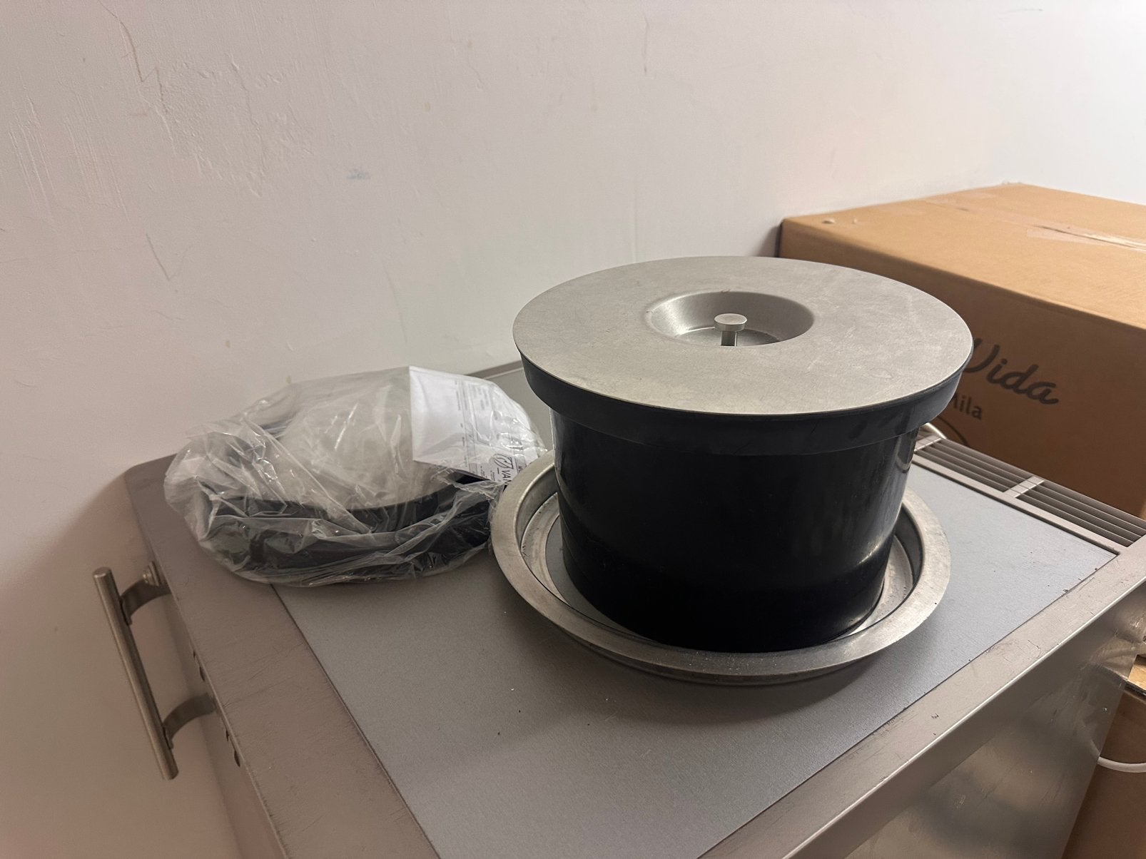 Ronde inbouw vuilnisbak deksel inbouwring voor keukenblad, Huis en Inrichting, Woonaccessoires | Prullenbakken, 40 liter of meer