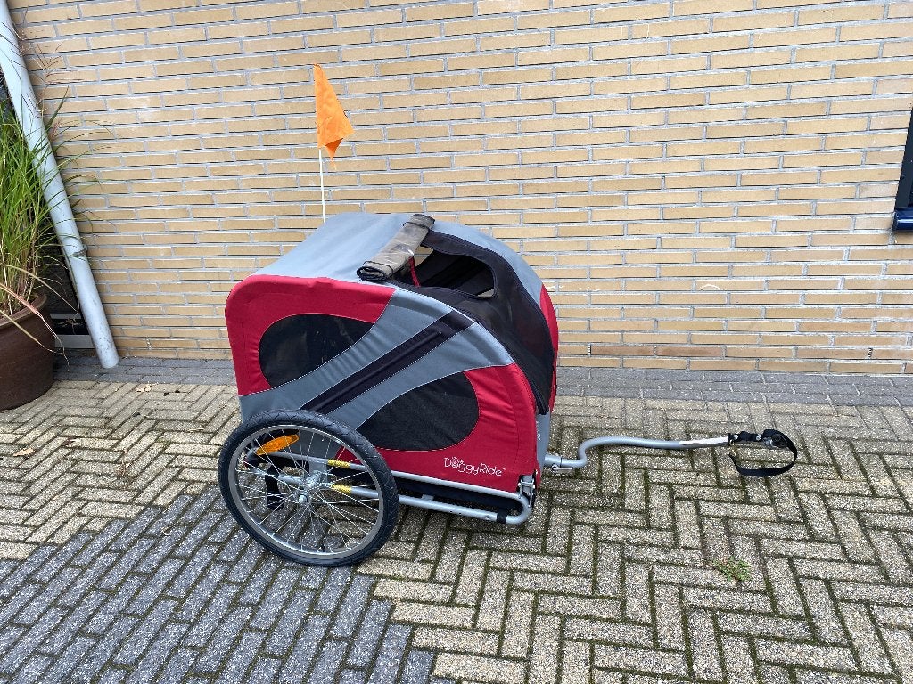Doggyride Fietskar, Doggyride, Ophalen, Zo goed als nieuw, Hondenfietskar