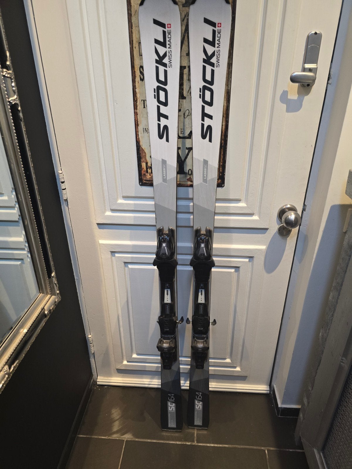 164cm STOCKLI LASER SC 2026 mei  voor kenners, Sport en Fitness, Skiën en Langlaufen, Overige merken, 160 tot 180 cm, Stockli