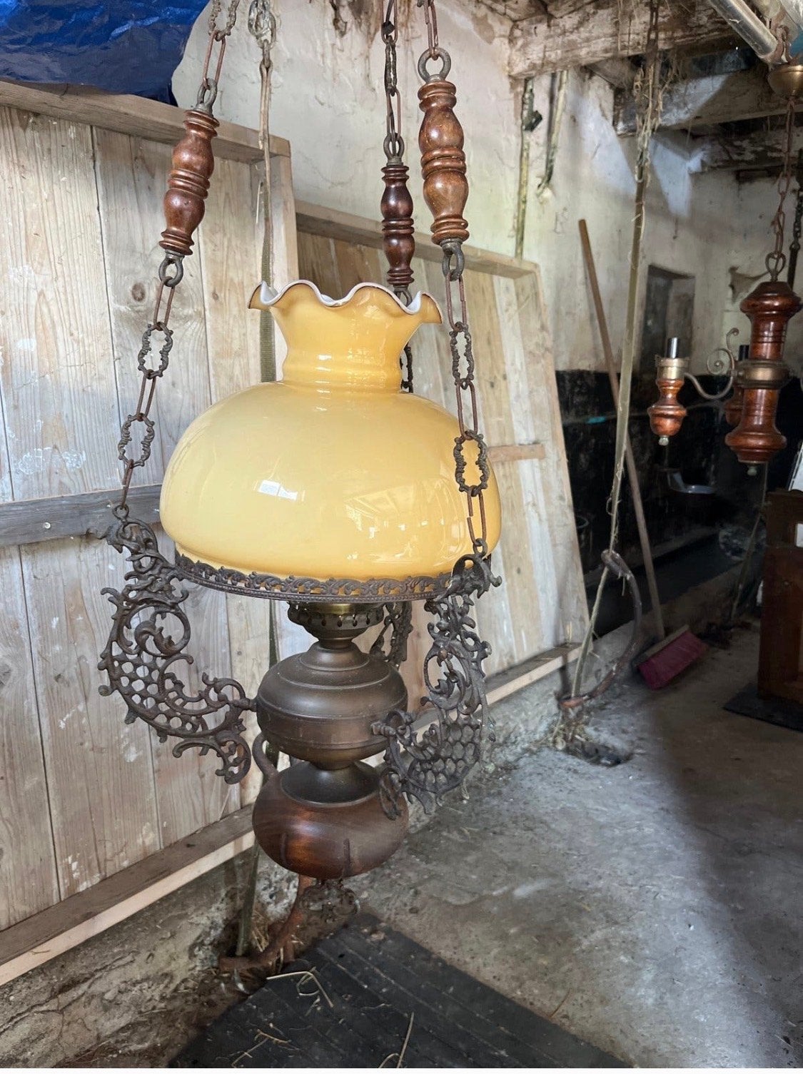 Antieke hanglamp met geel glazen kap, Antiek en Kunst, Ophalen