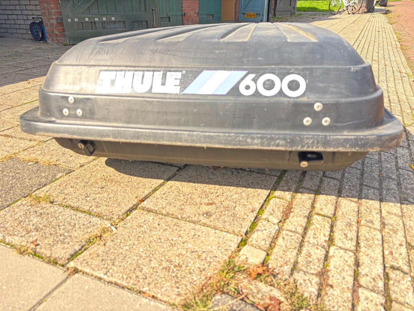 Thule 600 dakkoffer / skibox - incl. T-track bevestiging, Ophalen, Gebruikt