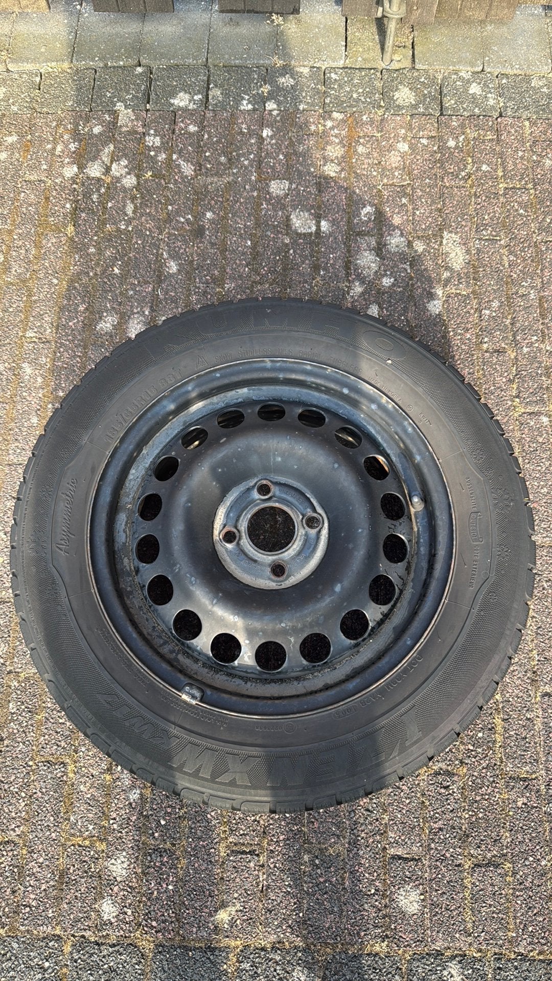 Winterbanden 185/65 R15 88T, Ophalen, Zo goed als nieuw