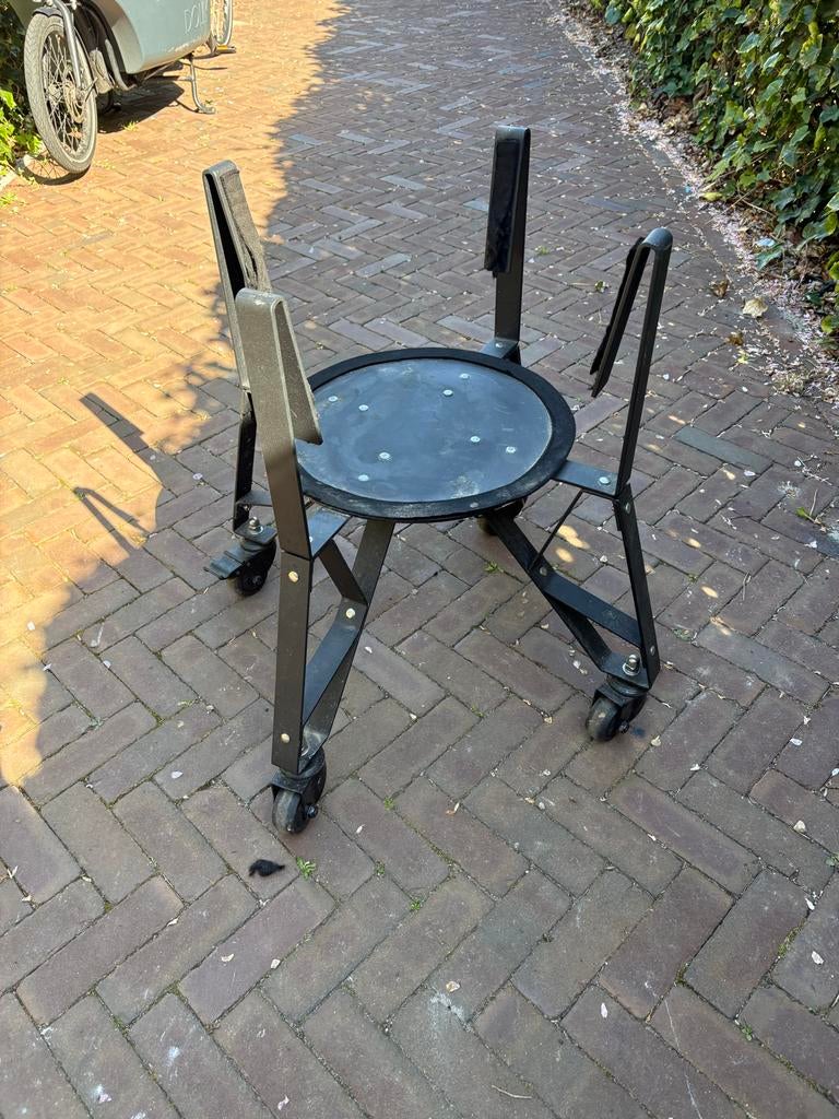 Kamado onderstel voor The Bastard VX Large met wielen, Ophalen, Zo goed als nieuw