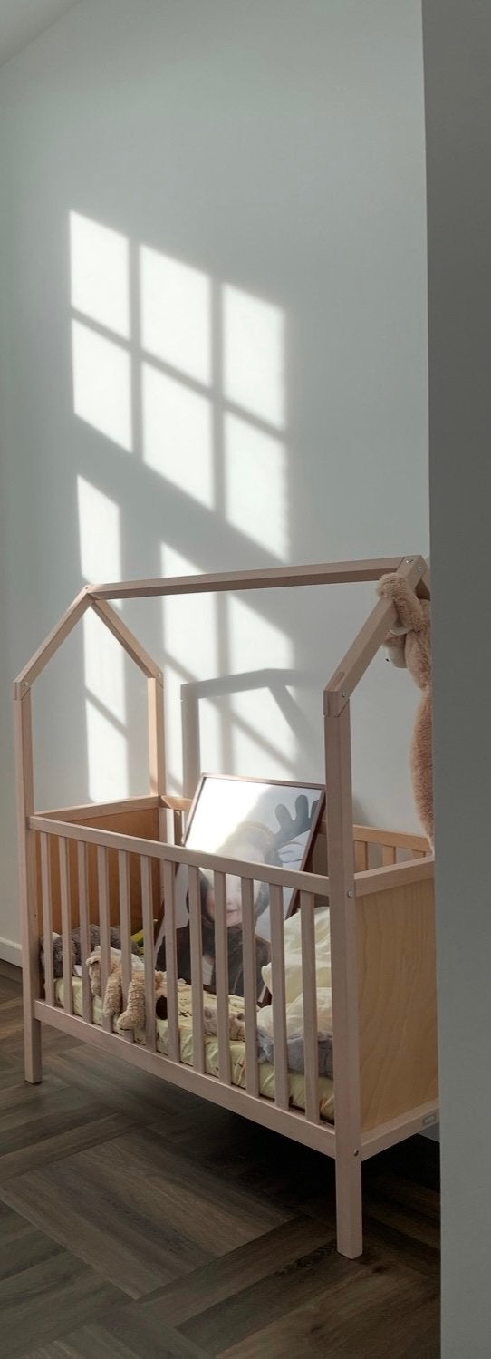 BOPITA Baby - peuter ledikant huis bedje, Kinderen en Baby's, Babywiegjes en Ledikanten, Ophalen, Zo goed als nieuw, Ledikant