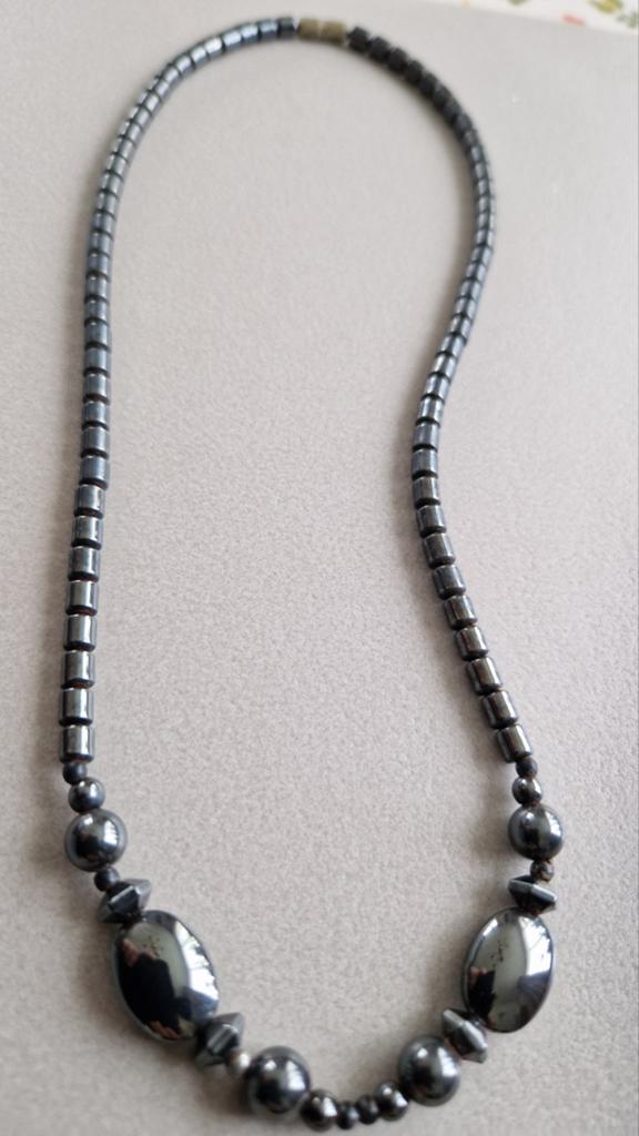 Halsketting van Hematiet - 22cm, Sieraden, Tassen en Uiterlijk, Kettingen, Gebruikt, Onbekend, Ophalen of Verzenden, Onbekend