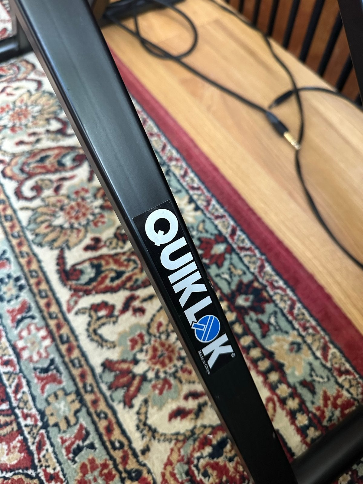 Foto 5 van Quiklok Keyboardstandaard - Zwart, Stevig en Verstelbaar