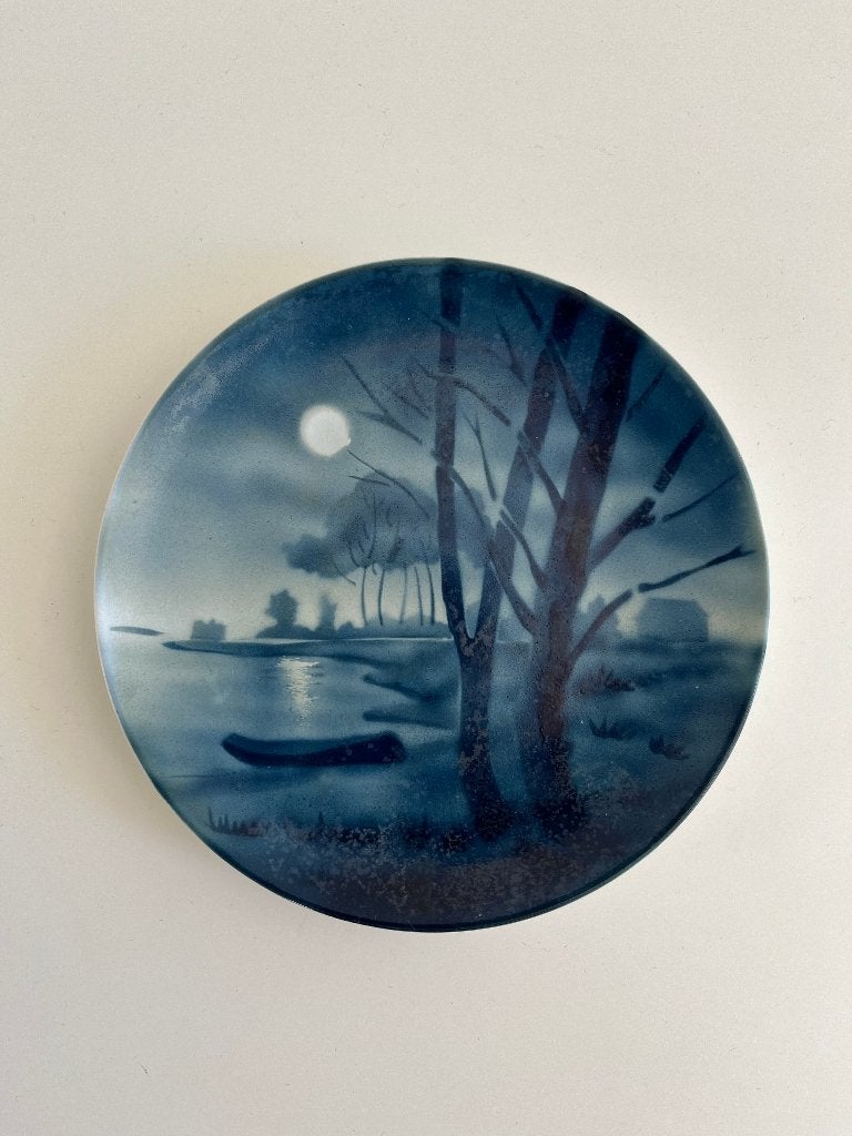 Antiek blauw wandbord met afbeelding van bootje in het water, Ophalen of Verzenden
