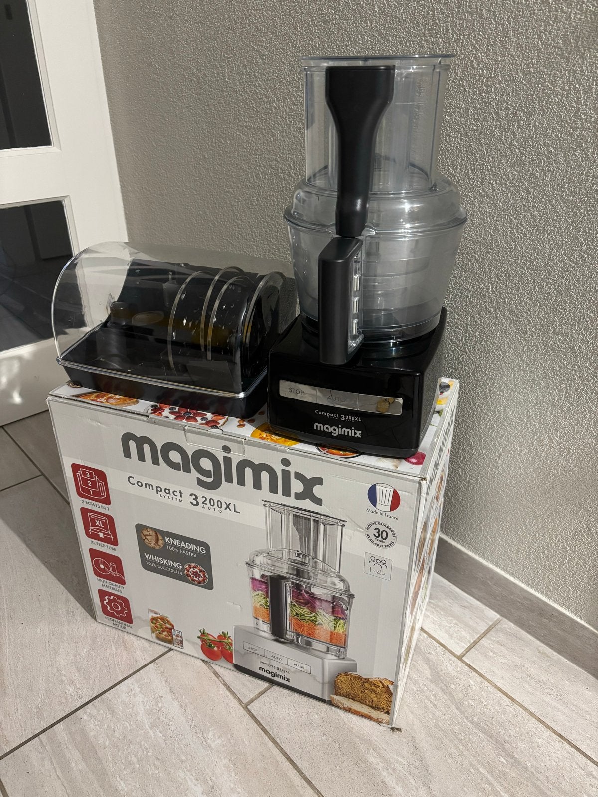 Magimix Compact 3200XL Keukenmachine, Ophalen, 3 snelheden of meer, Zo goed als nieuw, 2 tot 3 liter