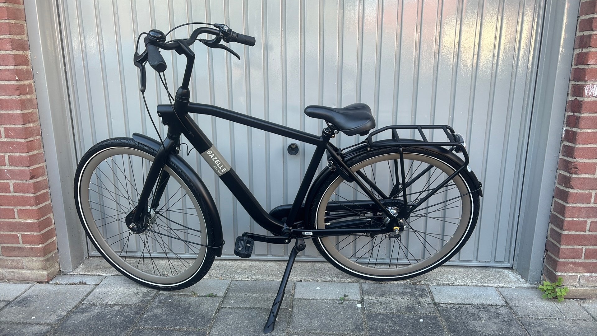 Gazelle esprit 28 inch framemaat 49 nieuw model, Fietsen en Brommers, Zo goed als nieuw, Handrem, Trommelrem, Ophalen