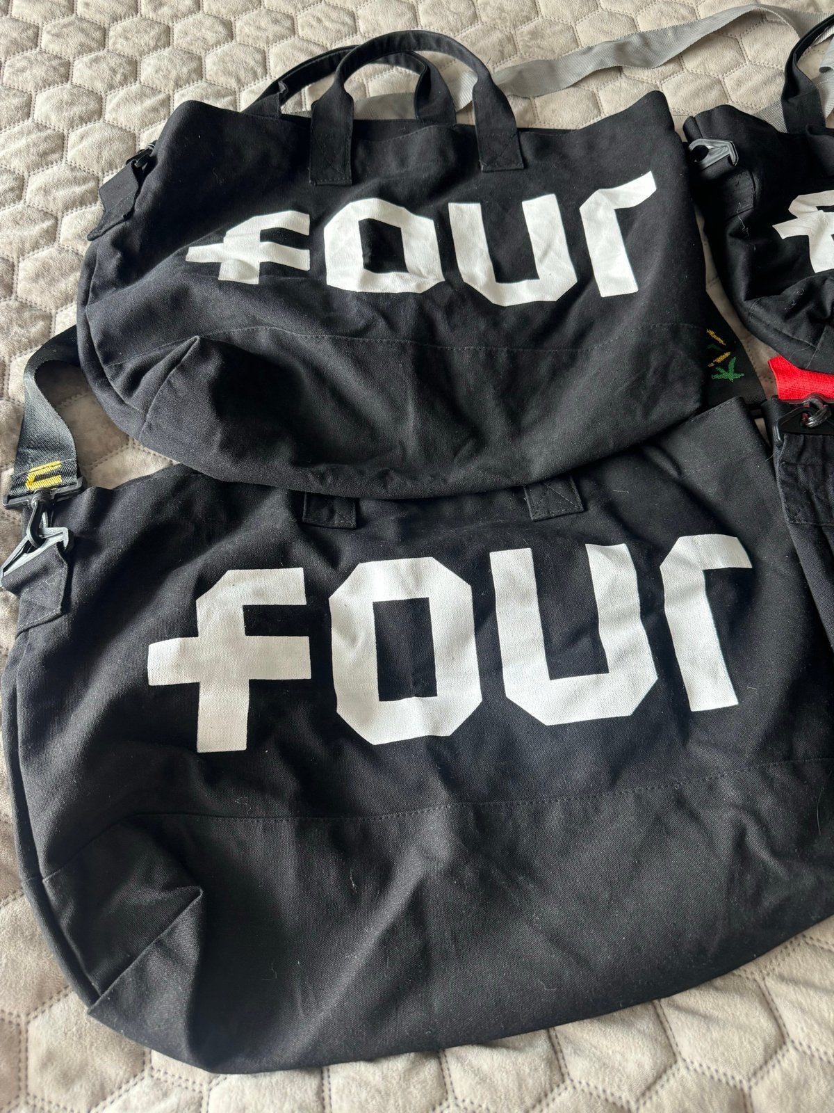 FOUR tassen - Zwart met wit logo (diverse types), Ophalen of Verzenden, Gebruikt, Zwart, Shopper