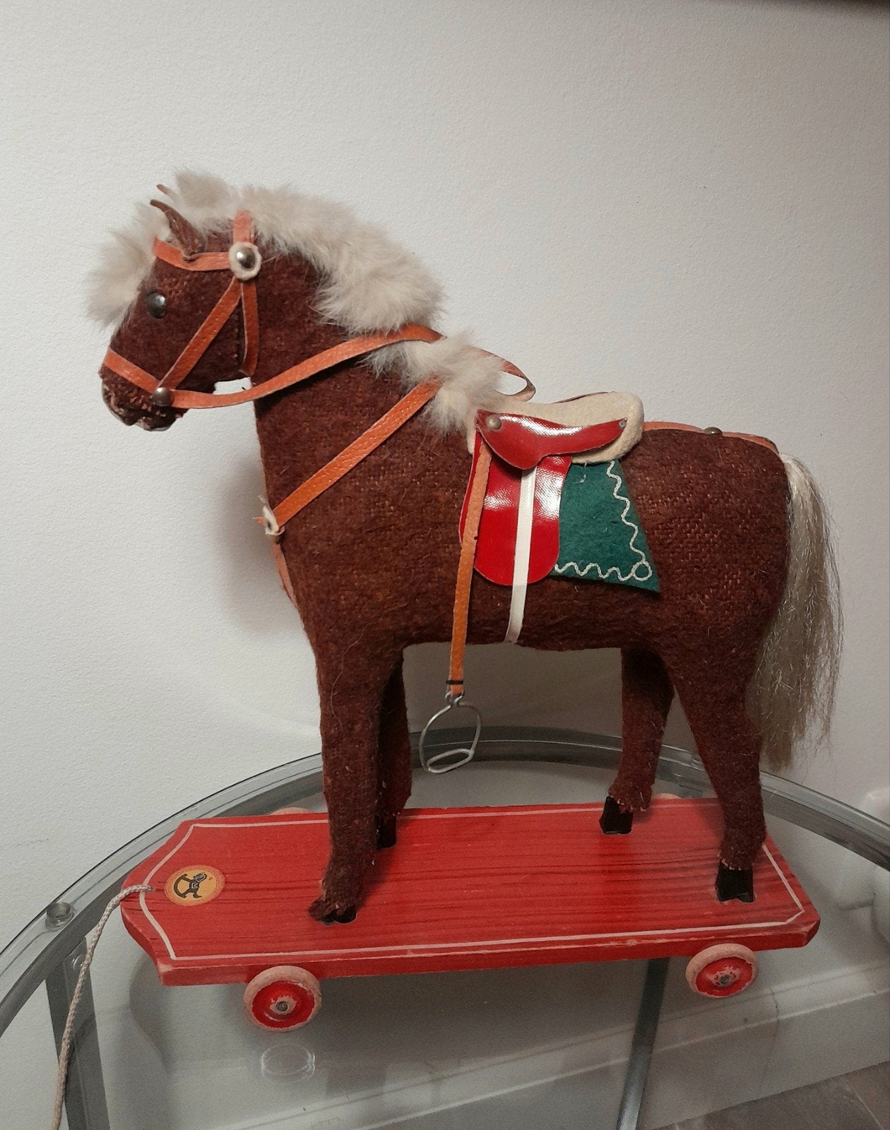 Oud trekpaardje speelgoedpaardje Vintage op wieltjes, Verzenden
