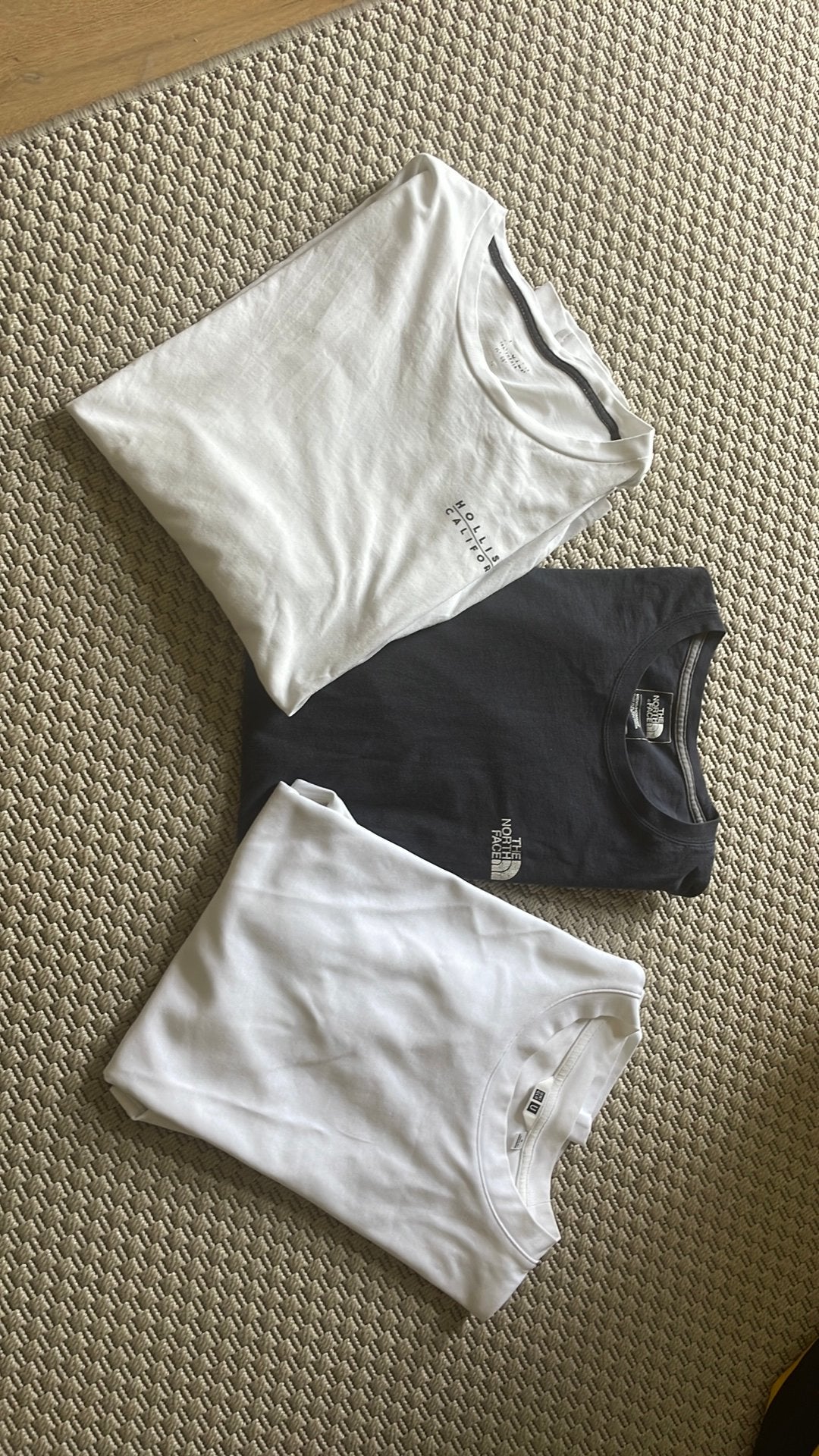 Hollister Uniqlo en The North Face 3 shirts, Kleding | Heren, T-shirts, Ophalen of Verzenden, Gedragen, Maat 48/50 (M), Blauw
