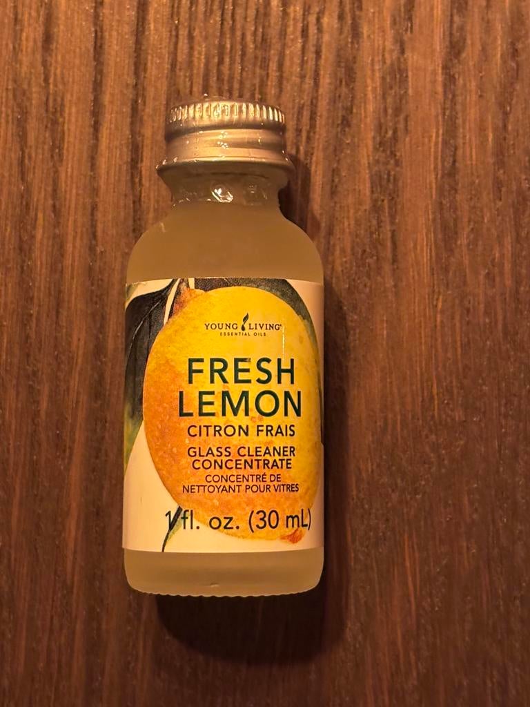 Nieuw glassreiniger van young living, Ophalen of Verzenden, Nieuw, Aroma