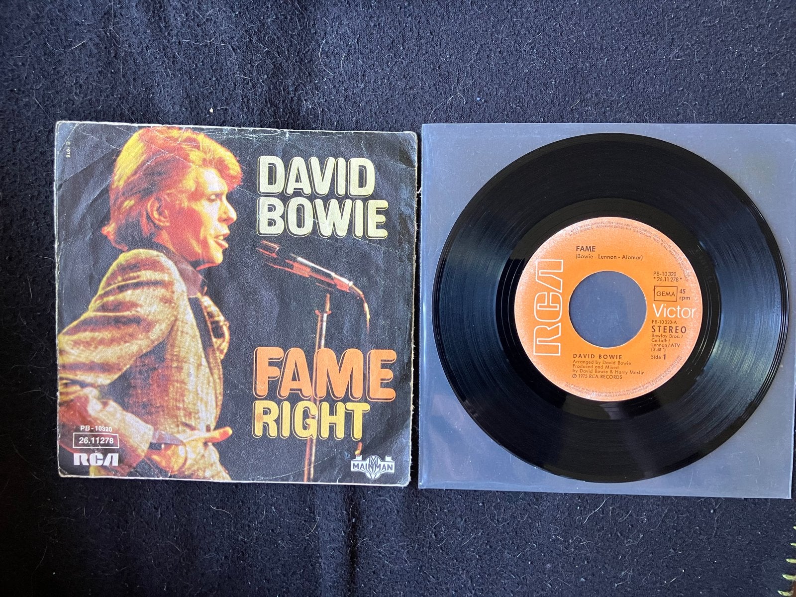 David Bowie - Fame / Right (Vinyl Single), Gebruikt, Originele persing, 7 inch, Ophalen of Verzenden