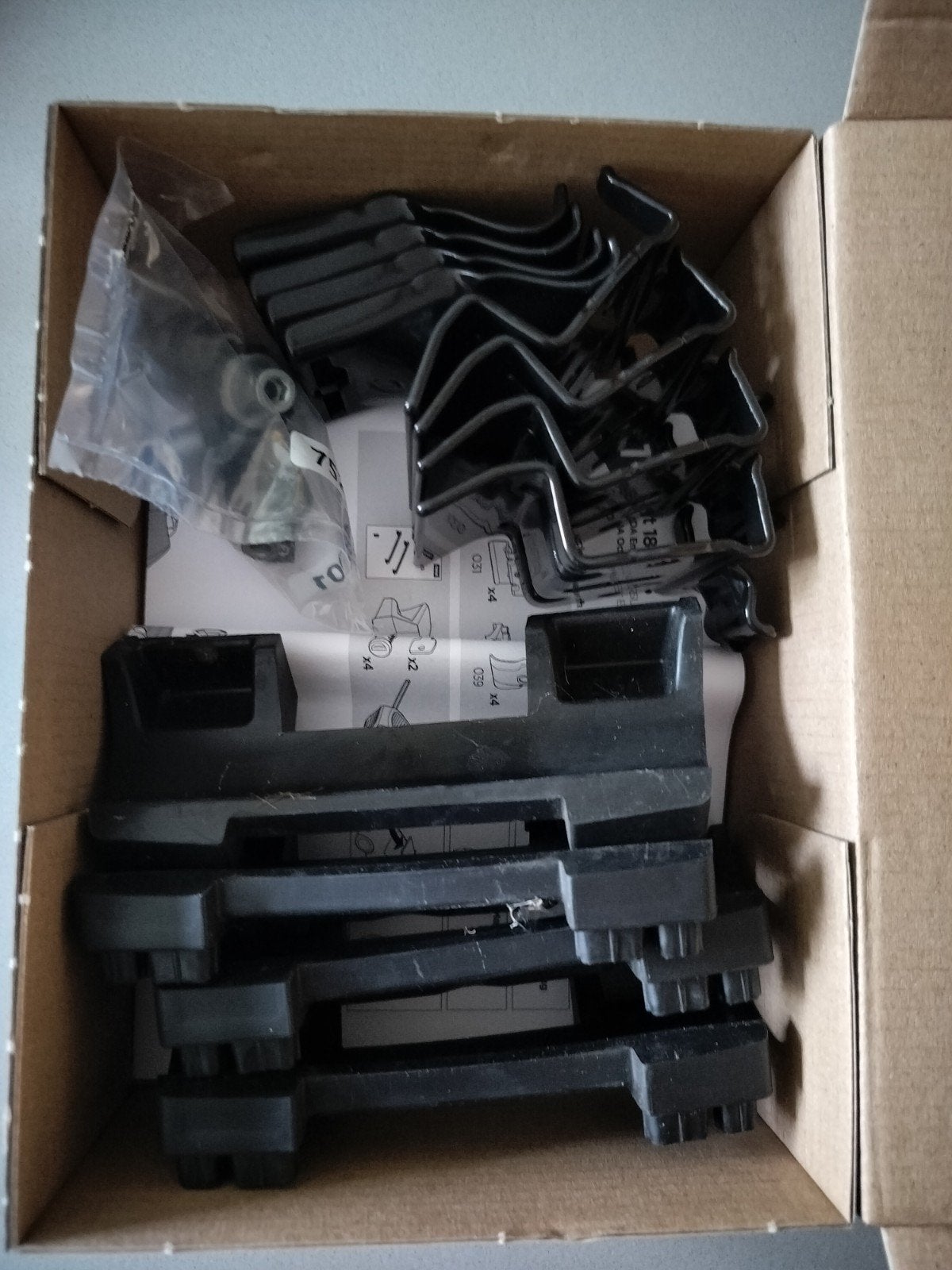 Thule flush rail 4-pack fitkit 186022 dakdrager onderdelen, Auto diversen, Dakdragers, Ophalen, Nieuw