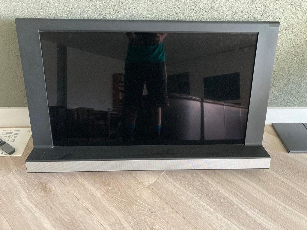 BANG & OLUFSEN TV : BEOVISION 8 40 LCD  + toebehoren, LCD, Zo goed als nieuw, 100 Hz, 100 cm of meer