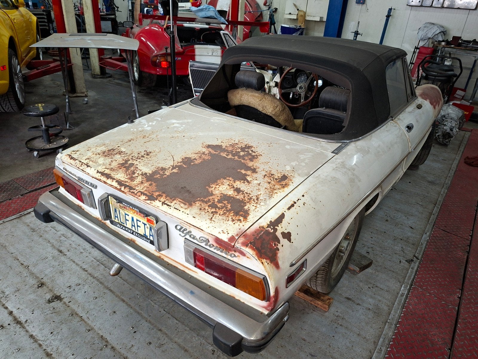 Te koop oldtimer Alfa spider project., foto 9