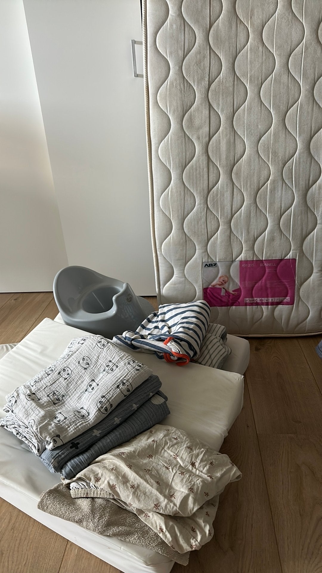 Gratis babyspullen af te halen, Ophalen, Gebruikt, Aankleedkussen