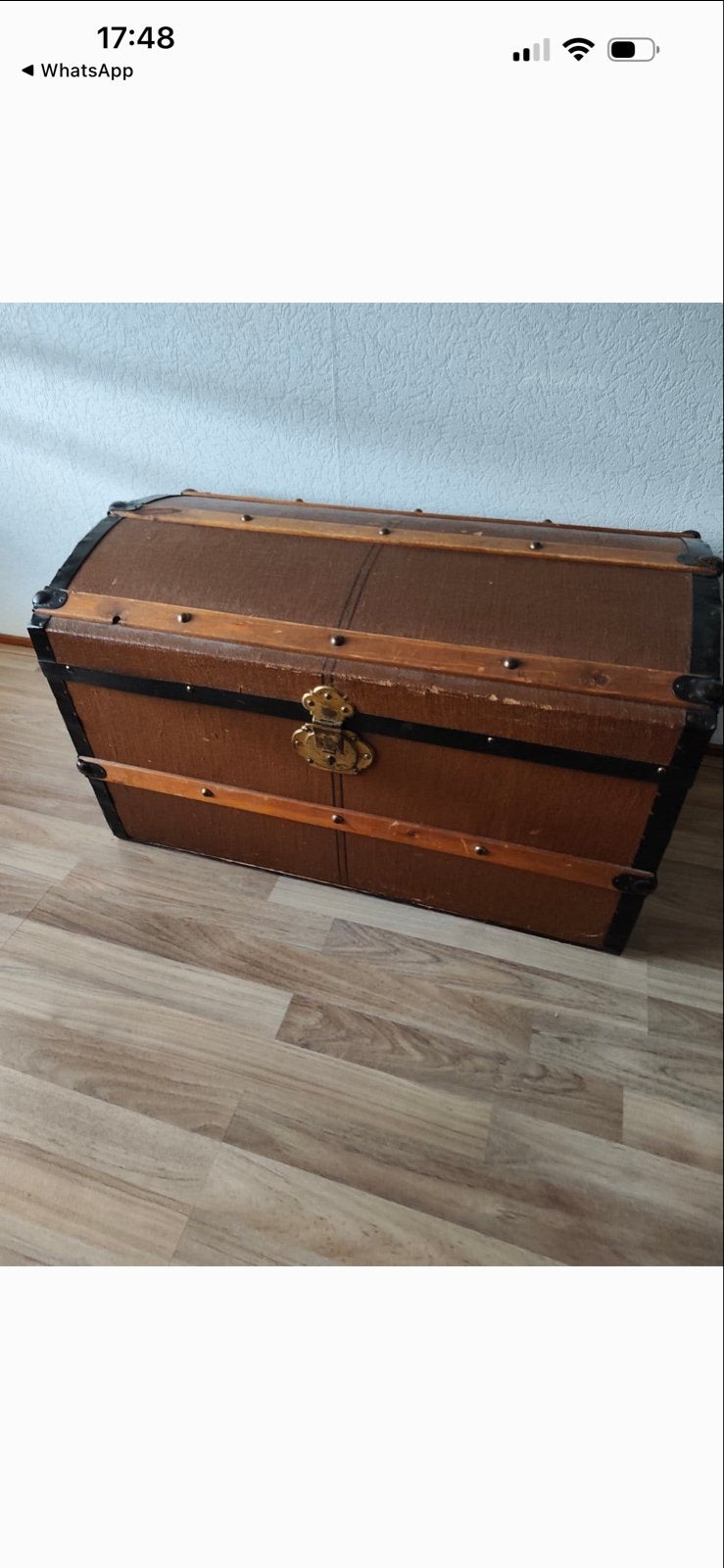 Antieke houten koffer/kist met metalen beslag, Ophalen