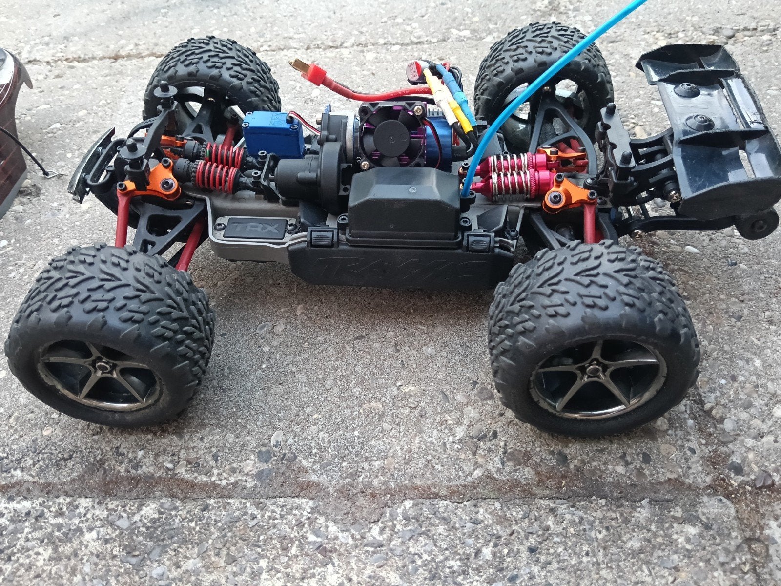 rc  E revo, Ophalen, Zo goed als nieuw, Overige schalen, Auto offroad