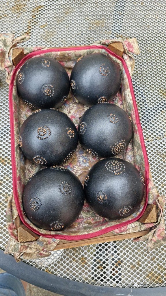 Hndgemaakte Decoratieve ballen/ decorative orbs, Ophalen, Gebruikt, Dier