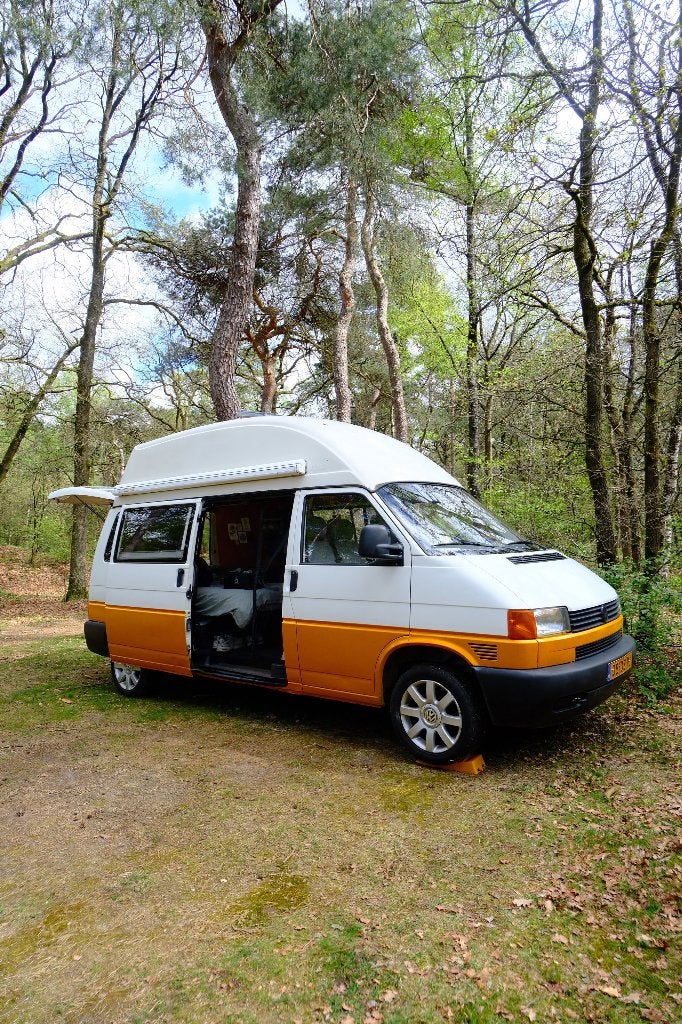 Volkswagen T4 Camper 1999, Auto's, Voorwielaandrijving, 8 stoelen, Origineel Nederlands, Particulier