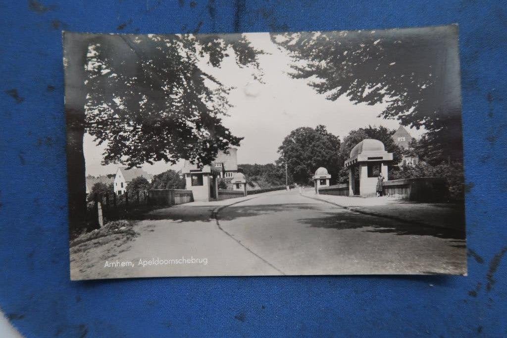 Arnhem,Apeldoornschebrug, Verzamelen, Ansichtkaarten | Nederland, Ophalen of Verzenden, 1940 tot 1960, Ongelopen, Gelderland