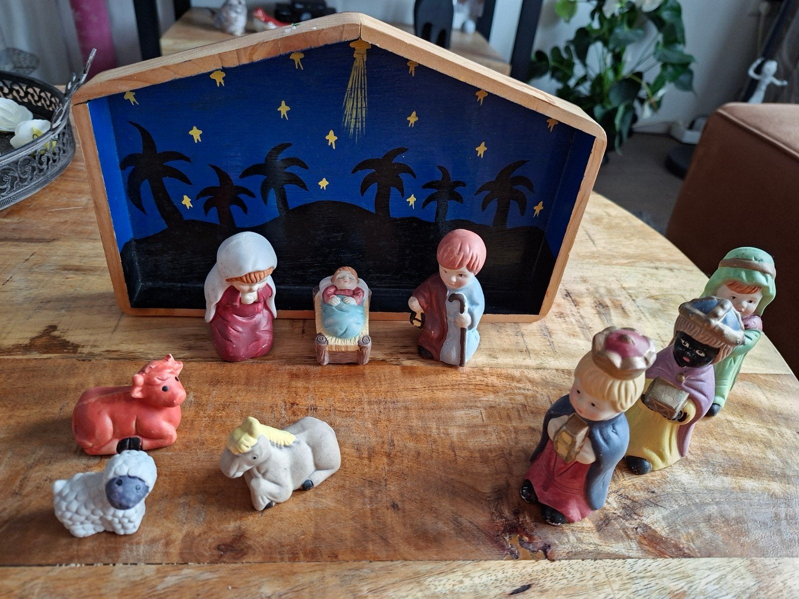 Kerststal met beeldjes - Compleet en sfeervol, Diversen, Ophalen, Gebruikt